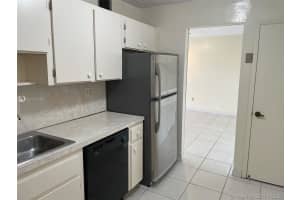 9280 Fontainebleau Blvd, Miami, FL 33172, Sold 03/08/21