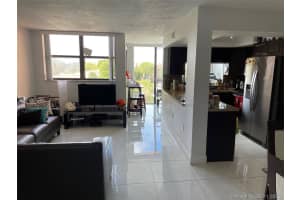 9400 W Flagler St, Miami, FL 33174, Sold 01/05/21