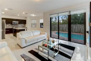 6925 NW 104th Ct, Medley, FL 33178, Sold 01/15/21