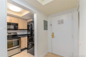 2951 S Bayshore Dr, Miami, FL 33133, Sold 08/06/21