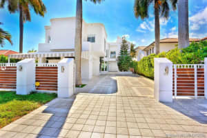94 S Hibiscus Dr, Miami Beach, FL 33139, Sold 03/17/21