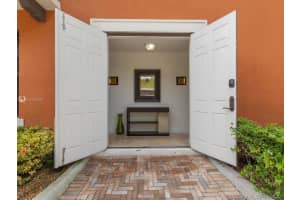 3008 McDonald St, Miami, FL 33133, Sold 03/29/21