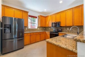 1033 NE 17th Way, Fort Lauderdale, FL 33304, Sold 01/04/21
