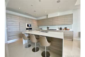 3300 NE 188th St LPH11, Aventura, FL 33180, Sold 06/04/21