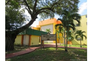 666 W 81st St, Hialeah, FL 33014, Sold 12/17/20
