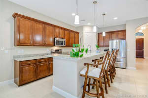 1650 Serrano Cir, Naples, FL 34105, Sold 02/17/21