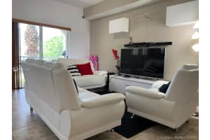 10805 NW 89th Terrace, Doral, FL 33178, Sold 01/12/21