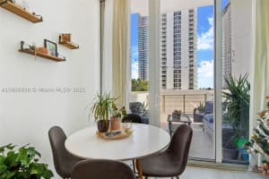 2200 NE 4th Ave, Miami, FL 33137, Sold 03/09/21