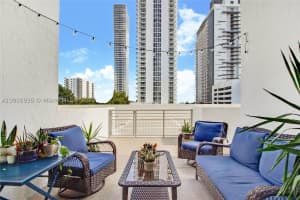 2200 NE 4th Ave, Miami, FL 33137, Sold 03/09/21