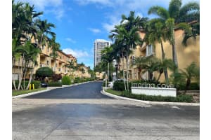 21396 Marina Cove Cir, Miami, FL 33180, Sold 02/14/22