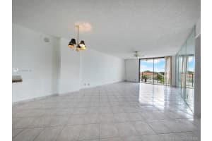 2625 Collins Ave, Miami, FL 33140, Sold 07/09/21