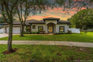 4325 SW 74th Way, Davie, FL 33314, Sold 01/08/21