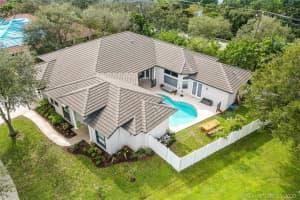 4325 SW 74th Way, Davie, FL 33314, Sold 01/08/21