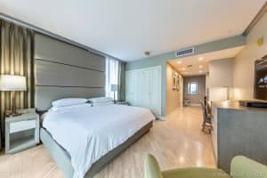 101 Ocean Dr, Miami Beach, FL 33139, Sold 05/06/21