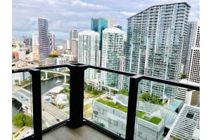 88 SW 7th St, Miami, FL 33130, Sold 10/25/21