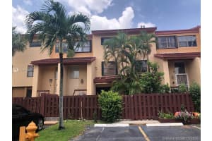 371 W Park Dr, Miami, FL 33172, Sold 01/08/21