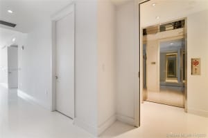 15701 Collins Ave, North Miami Beach, FL 33160, Sold 04/15/21