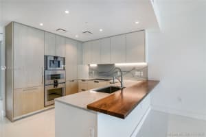 15701 Collins Ave, North Miami Beach, FL 33160, Sold 04/15/21