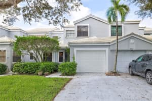 8465 NW 78th Ct, Tamarac, FL 33321, Sold 01/08/21