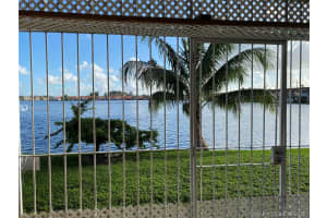 2744 W 60th St, Hialeah, FL 33016, Sold 12/22/20