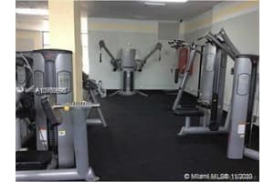 400 Kings Point Dr, Sunny Isles Beach, FL 33160, Sold 04/03/21