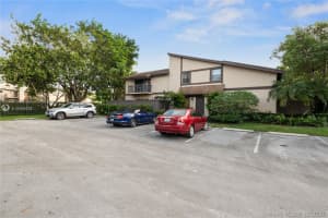 1731 Bayberry Dr, Pembroke Pines, FL 33024, Sold 01/07/21