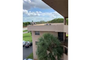 502 NW 87th Ave, Miami, FL 33172, Sold 02/26/21