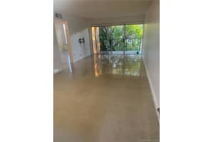 502 NW 87th Ave, Miami, FL 33172, Sold 02/26/21