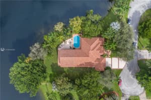 3501 Fairfax Ln, Davie, FL 33330, Sold 04/08/21
