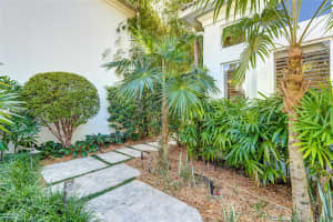3680 NE 201st St, Aventura, FL 33180, Sold 04/23/21