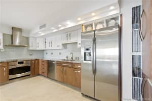 6039 Collins Ave, Miami Beach, FL 33140, Sold 02/03/21