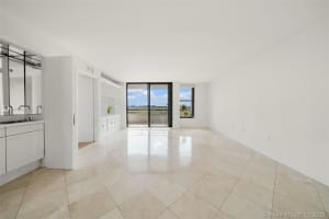 441 Valencia Ave, Coral Gables, FL 33134, Sold 02/05/21