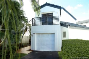 211 NE 212th St, Miami, FL 33179, Sold 12/23/20