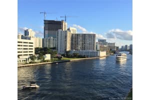 400 Leslie Dr, Hallandale Beach, FL 33009, Sold 01/07/21