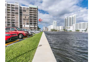 400 Leslie Dr, Hallandale Beach, FL 33009, Sold 01/07/21