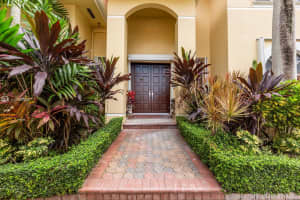 7455 SW 170th Terrace, Palmetto Bay, FL 33157, Sold 04/07/21
