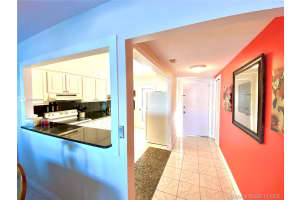 400 Golden Isles Dr, Hallandale Beach, FL 33009, Sold 05/14/21