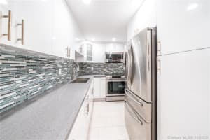 6705 NW 169th St APT C105, Hialeah, FL 33015, Sold 04/01/21