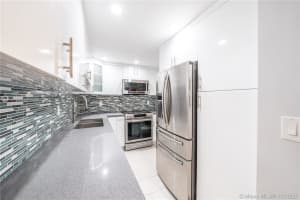 6705 NW 169th St APT C105, Hialeah, FL 33015, Sold 04/01/21