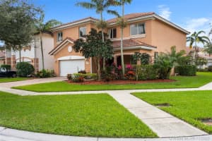 811 Cresta Cir, West Palm Beach, FL 33413, Sold 01/21/21