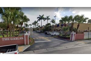 301 NW 84th Ct, Miami, FL 33126, Sold 02/22/21