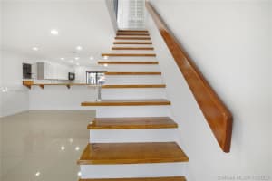 11670 NW 1st St, Miami, FL 33172, Sold 01/26/21