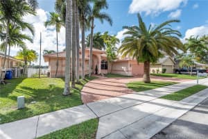 10252 SW 12th St, Pembroke Pines, FL 33025, Sold 12/23/20