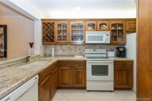 20 NE Plantation Rd, Stuart, FL 34996, Sold 01/22/21