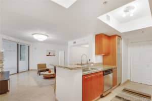 110 Washington Ave, Miami Beach, FL 33139, Sold 06/15/21