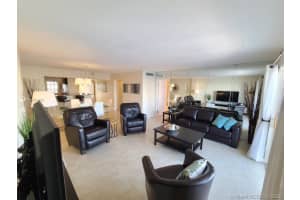 400 Golden Isles Dr, Hallandale Beach, FL 33009, Sold 01/15/21