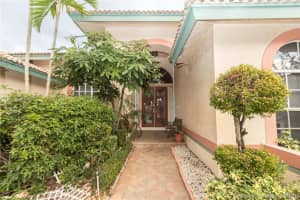 10900 NW 3rd St, Plantation, FL 33324, Sold 03/01/21