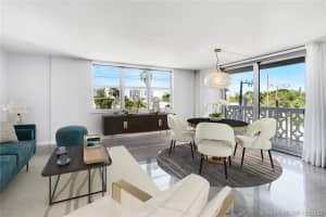 1020 Meridian Ave, Miami Beach, FL 33139, Sold 08/30/21