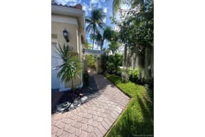 3434 NE 210th Terrace, Miami, FL 33180, Sold 02/26/21