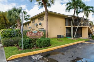 15669 SW 73rd Cir Terrace, Miami, FL 33193, Sold 12/23/20